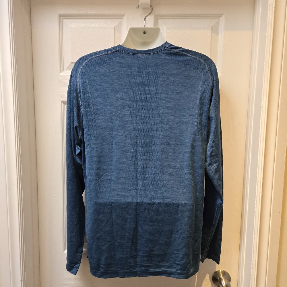 Lululemon Metal Vent Tech Long Sleeve Night Sea/Soft Denim - Picture 5 of 7